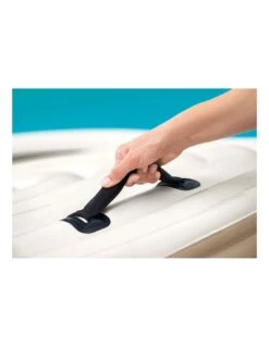 Intex Couverture Thermique Spa Bulles 4 Places -Mister Piscine couverture thermique spa bulles 4 places 2